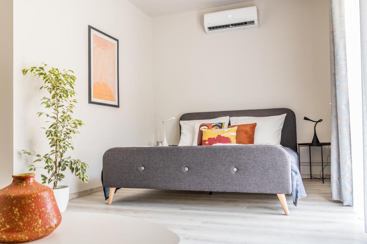 Villa 21 Boutique Rooms Balatonalmadi Bagian luar foto