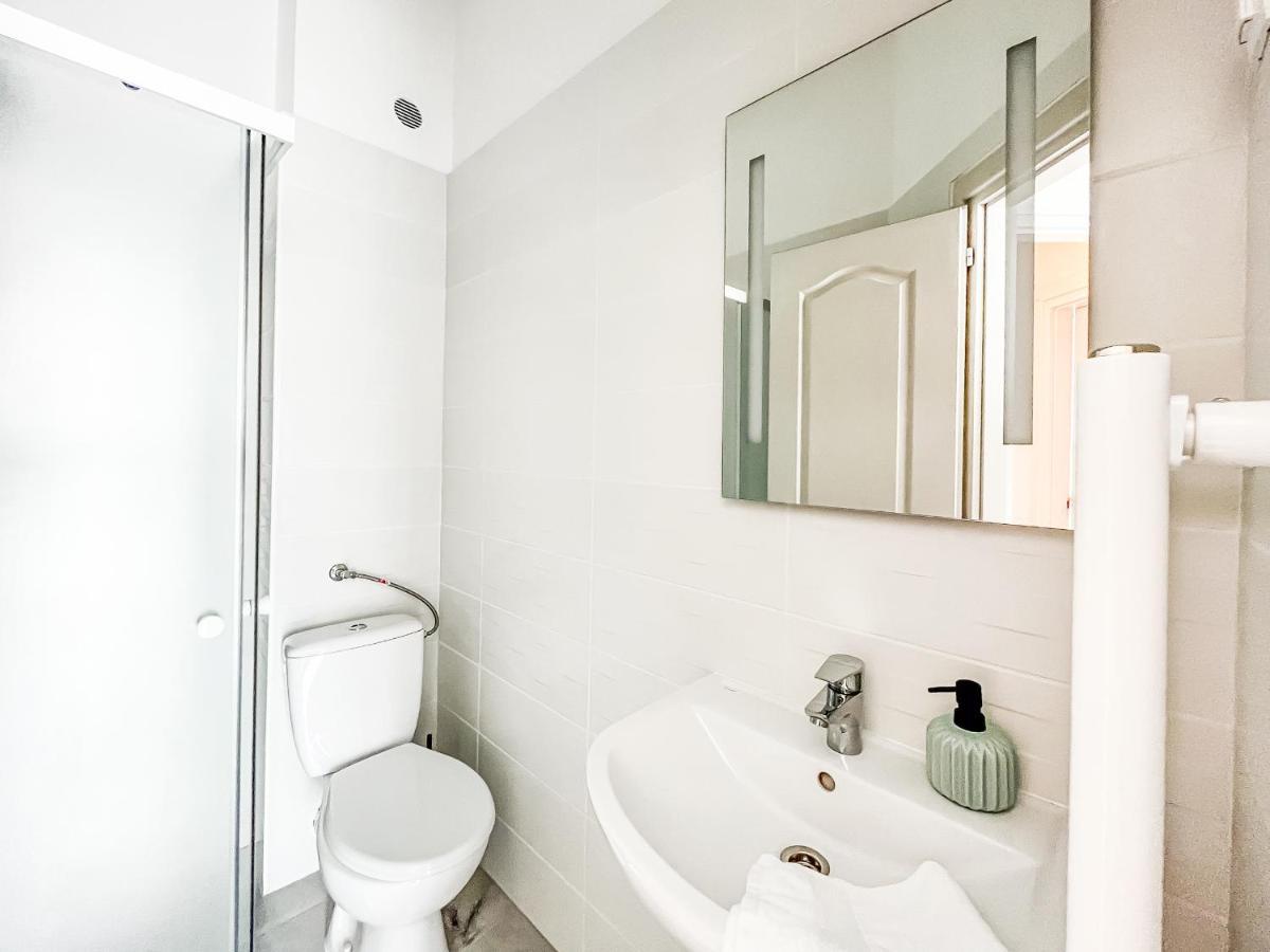 Villa 21 Boutique Rooms Balatonalmadi Bagian luar foto